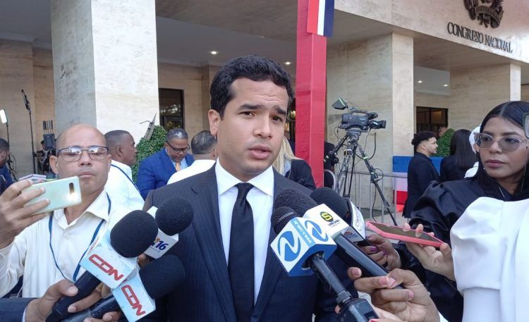 Omar Fernández: "El pueblo merece ante esas interrogantes respuestas”