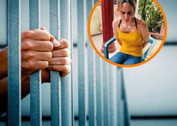 Imponen un año de prisión preventiva a mujer acusada de estrangular a su hija