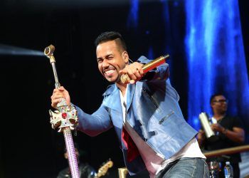 Romeo Santos causa euforia en el primer concierto de su gira “Fórmula Vol. 3” en Perú