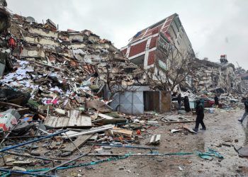 Víctimas por el terremoto en Turquía y Siria superan los 11 mil muertos
