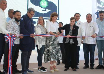 Inauguran remozamiento del Hospital Municipal Dr. Luis Espaillat en Santiago