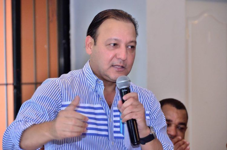 "No es un pacto que hace falta; son pantalones”, asegura Abel Martínez