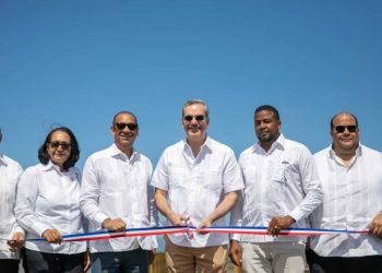 Presidente Abinader inaugura obras en Hato Mayor y El Seibo