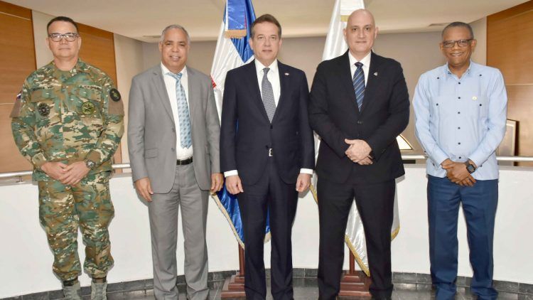 Gobierno impulsa fortalecimiento de mercados fronterizos