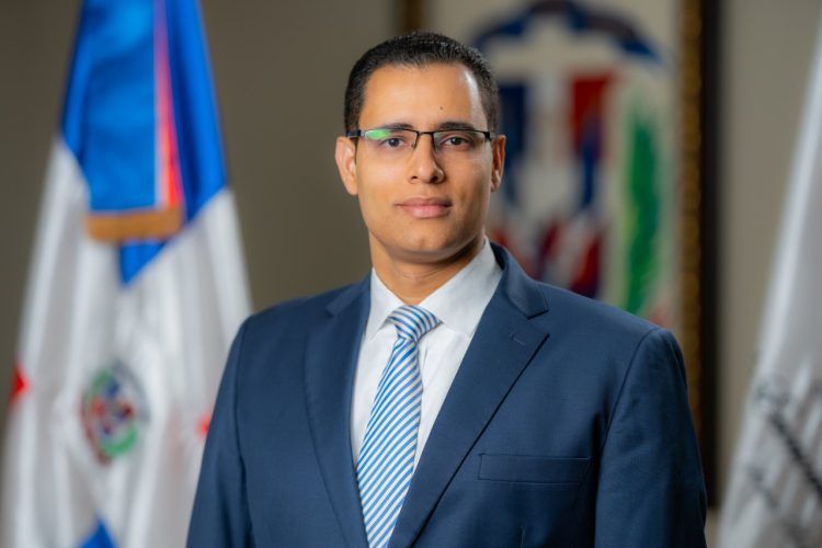 Economista asegura que quiebra de bancos estadounidenses no afectará la economía dominicana