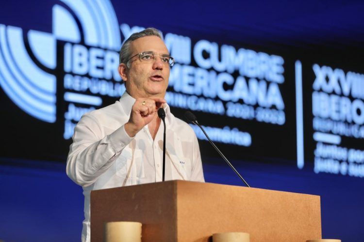 Abinader: “La única forma de actuar con Haití es pacificar Haití”