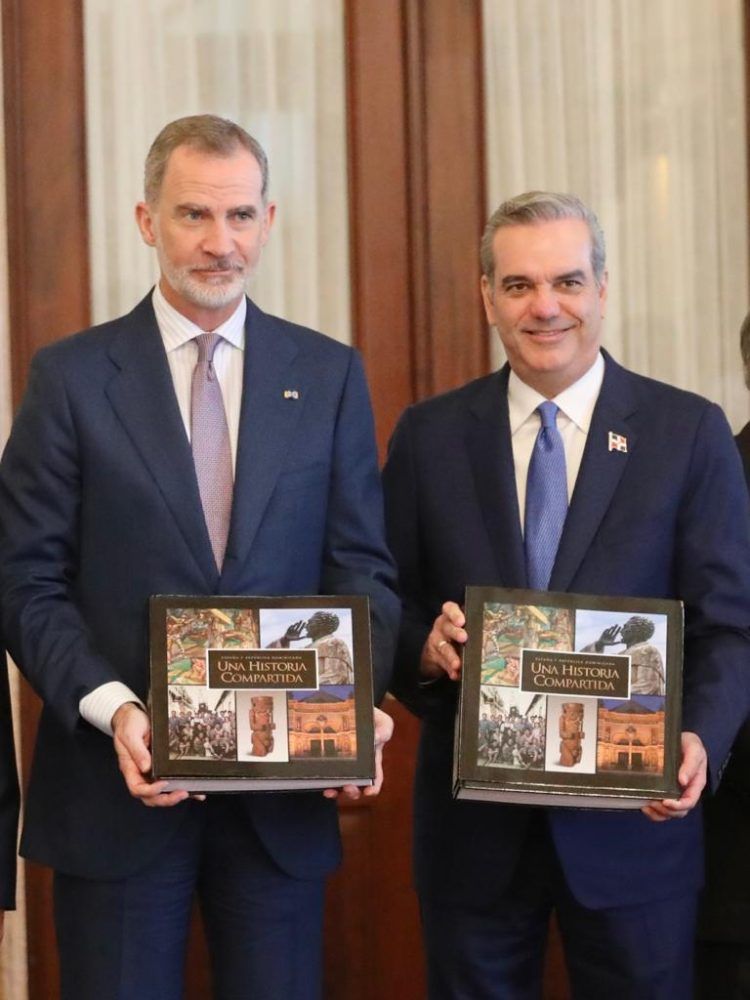 Abinader recibe visita del Rey de España y de su homólogo de Chile