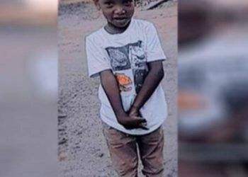 Niño de 5 años muere atropellado por una camioneta en Montecristi