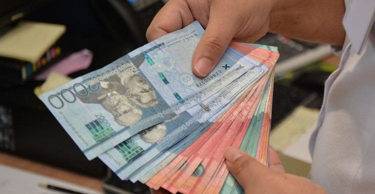 Manufactura local, turismo y comercio siguen impulsando economía dominicana