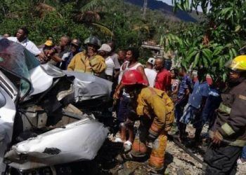 Dos muertos en accidente de tránsito en Autopista Duarte