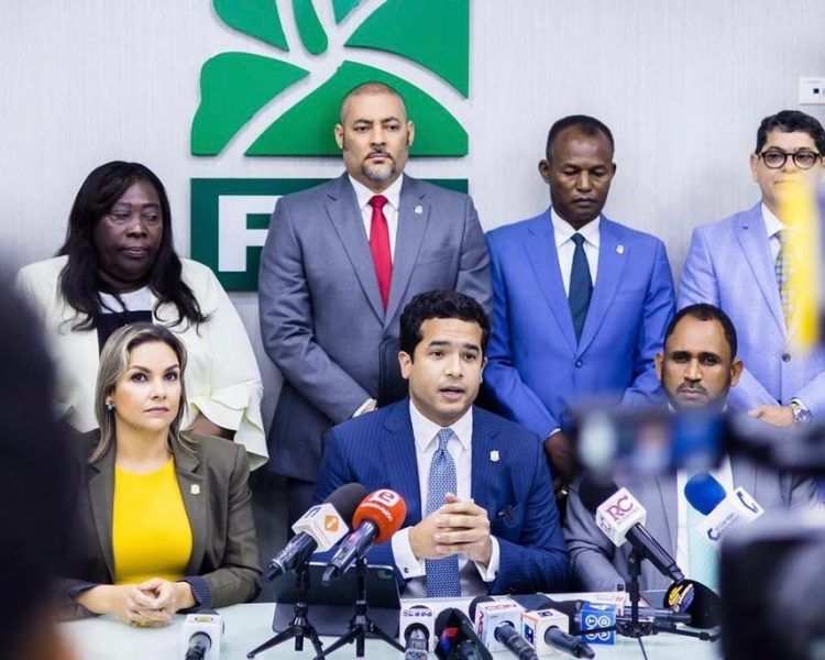 Diputados de la Fuerza del Pueblo convocan a nuevas pasantías legislativas