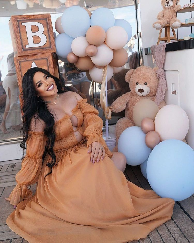 Jenn Quezada está en la dulce espera de una niña