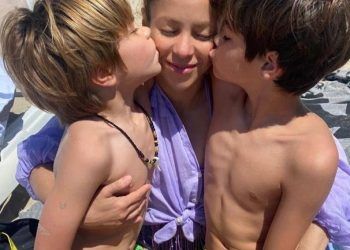 Shakira estrena video de su nuevo tema “Acróstico” con la participación de sus hijos