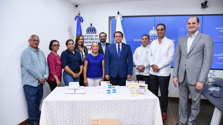 Salud Pública continúa entrega de medicamentos para pacientes diabéticos y con cáncer