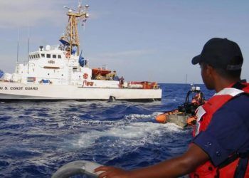 Detienen a 13 dominicanos indocumentados en el noroeste de Puerto Rico