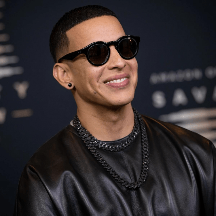 Daddy Yankee llega a RD para evento navideño en medio de conflicto familiar