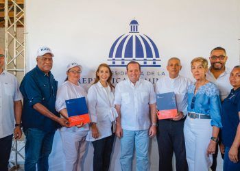 Gobierno entrega RD$18 millones para la construcción de obras en Puerto Plata