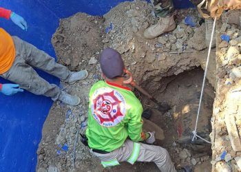 Encuentran cuerpo de un hombre enterrado dentro de una maleta en La Vega