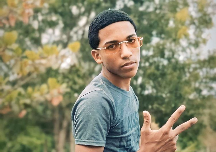 Joven muere tras chocar su motocicleta contra un caballo en Miches