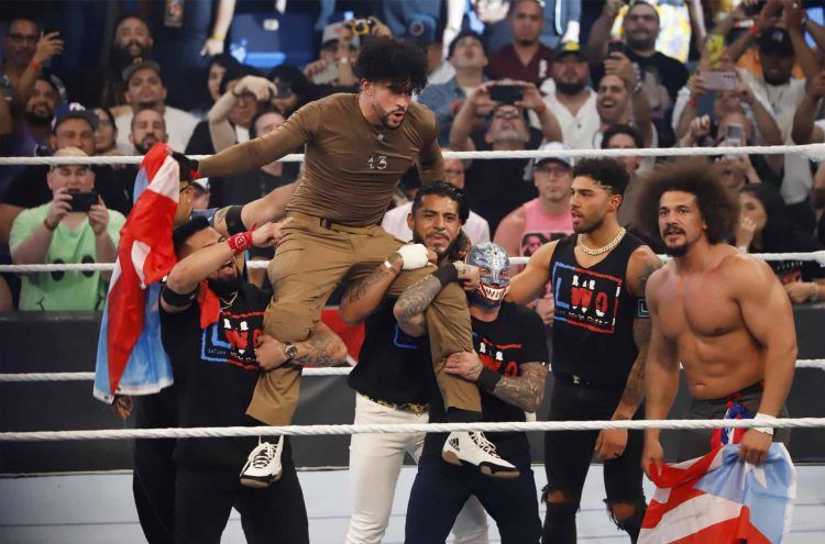 Con arañazos y hematomas, así quedó Bad Bunny tras pelea en WWE