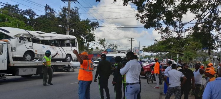 Detienen a conductor de patana involucrada en accidente en Hato Mayor