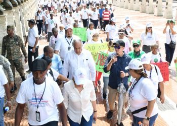 Realizan caminata para celebrar Día Mundial de Toma de Conciencia sobre Abuso y Maltrato en la Vejez