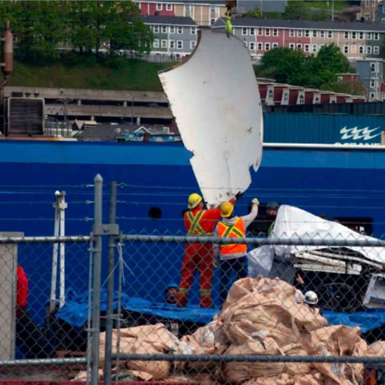 Recuperan restos del submarino Titán del fondo del Atlántico