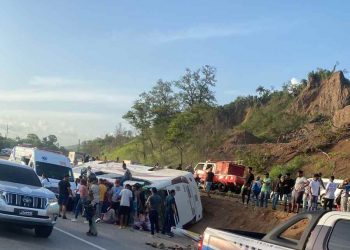 Cinco fallecidos y decenas de heridos en accidente en la autopista Duarte