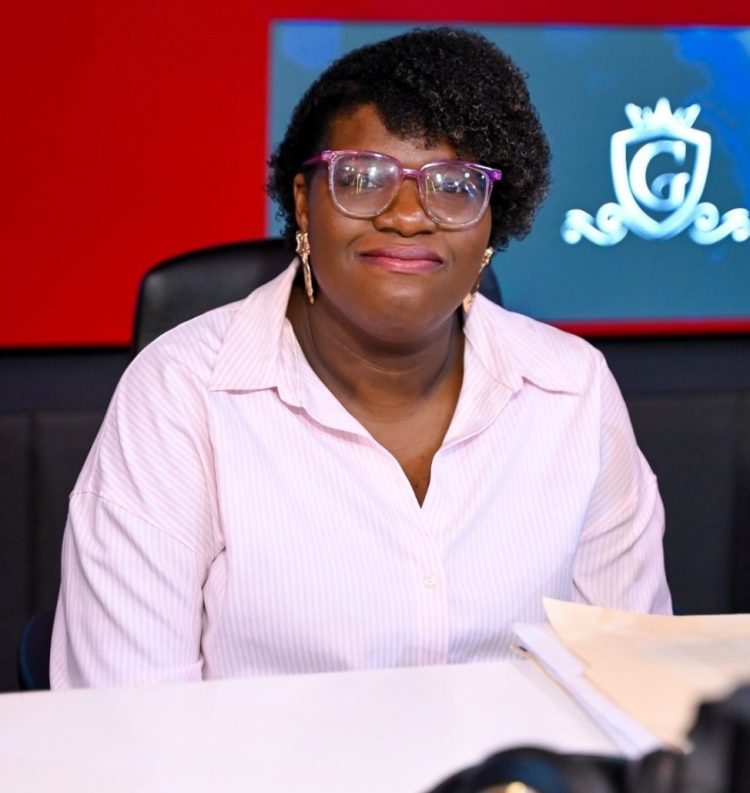 Defensa de Elizabeth Silverio intima jueza para que entregue resolución contra su defendida