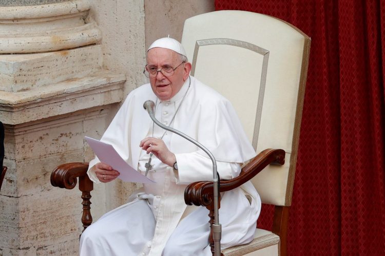 El papa Francisco será operado de urgencia este miércoles