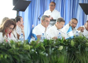 Ante llamado de Abinader, El Salvador instalará oficina de cooperación en Haití