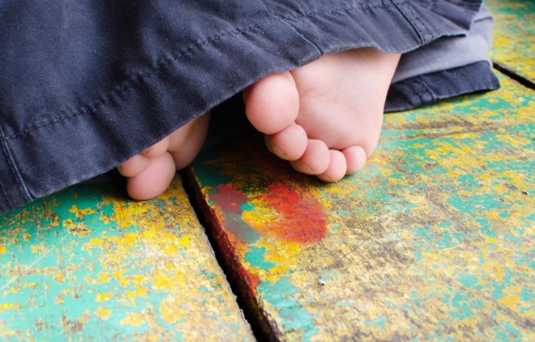 Hallan el cuerpo decapitado de una niña en su residencia en Santo Domingo Este