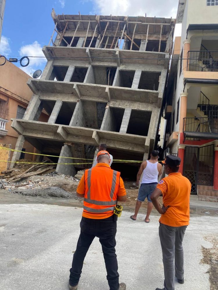 Constructor de edificio colapsado en San Cristóbal será sometido a la justicia