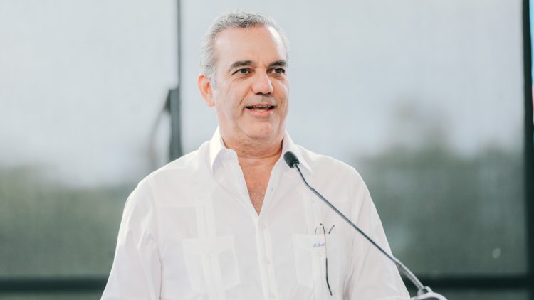 Presidente Luis Abinader se une a la nueva red social Threads