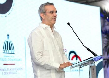 Presidente Luis Abinader da positivo al Covid-19