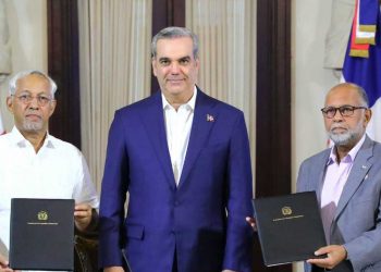 Minerd y ADP firman acuerdo para mejorar calidad de la educación dominicana