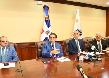 Inician proceso de recertificación médica de carácter obligatoria en el país