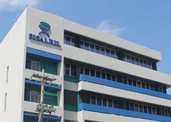 Sisalril sanciona clínica Vista del Jardín por cobro de anticipo a pacientes asegurados