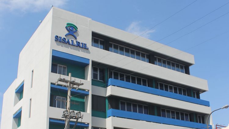 Sisalril sanciona clínica Vista del Jardín por cobro de anticipo a pacientes asegurados