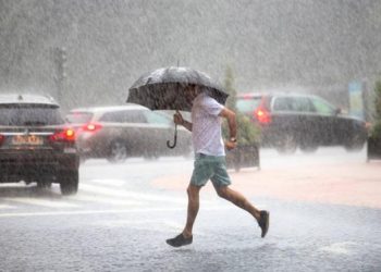 Continuarán los aguaceros con tormentas eléctricas y ráfagas de viento