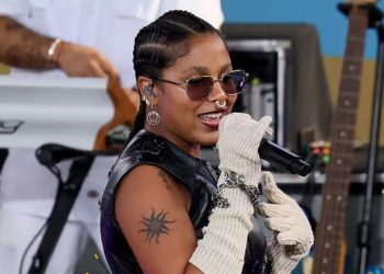 Tokischa desata gran euforia durante concierto en Plaza de España