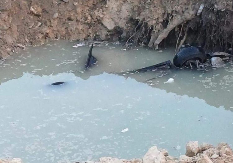 Al menos tres heridos y un muerto al precipitarse vehículo en puente Cangrejo
