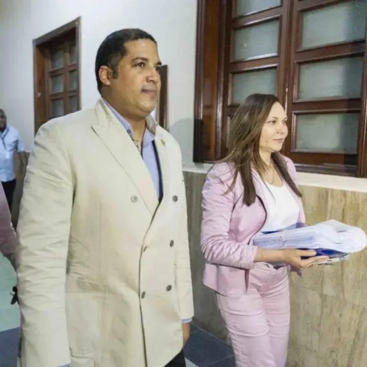 Depositan acusación formal contra los 12 imputados en Operación Gavilán