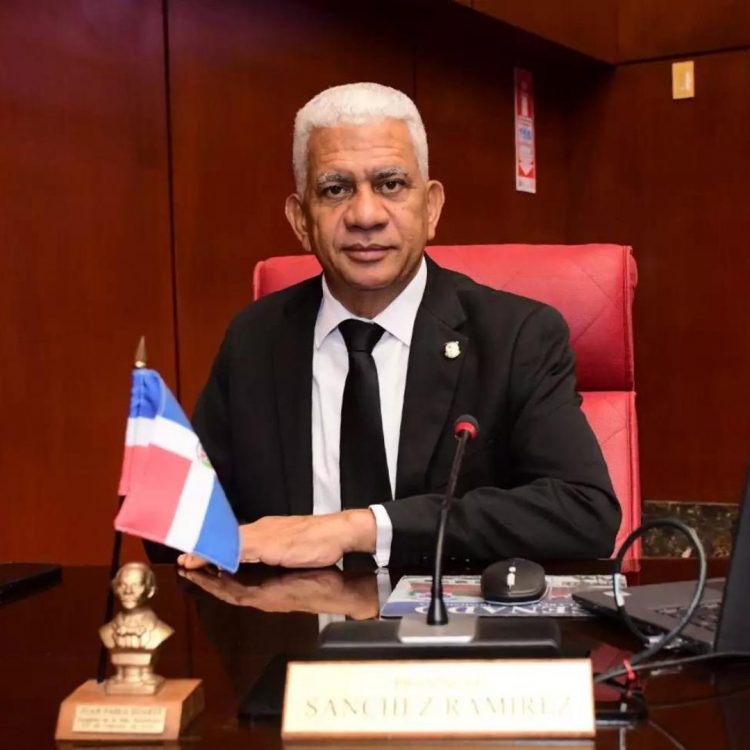 Presidente del Senado dice respeta trabajo de comisión que estudia la reforma constitucional