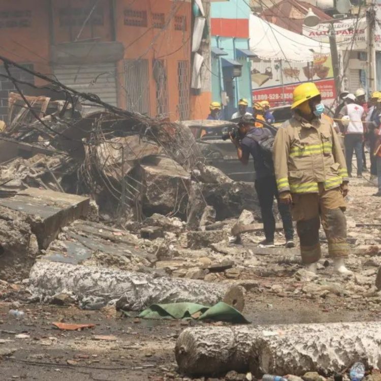 Gobierno declara de emergencia las compras y contrataciones para ayudar a San Cristóbal