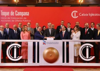 Abinader anuncia colocación de la primera oferta pública de acciones del país