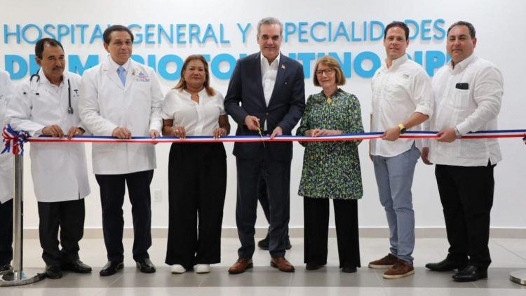 Gobierno inaugura hospital Mario Tolentino Dipp en Santo Domingo Norte