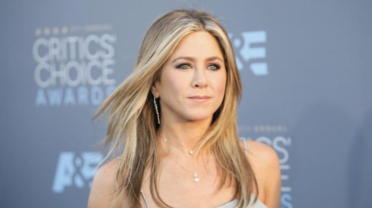Tratamiento a base de esperma de salmón, el truco de belleza de Jennifer Aniston
