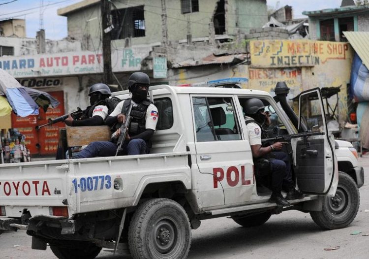 Haití nombra nuevo director de la Policía con la misión de enfrentar a las bandas