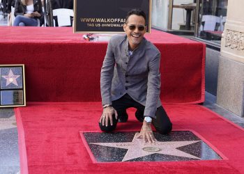 Marc Anthony recibe su estrella en el Paseo de la Fama de Hollywood